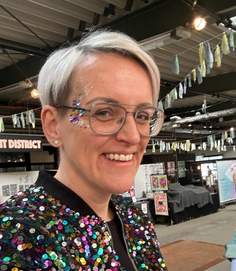 Sabina von Faceglimmer – Facepainting & Glitterbar