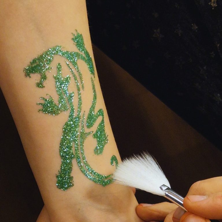 Glitzertattoo für Weihnachtsmarkt in Seevetal